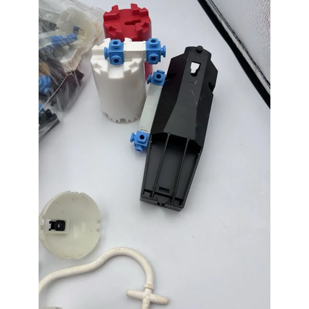 Fisher-Price Construx Vintage Building Toys Parts Connectors Etc.Large Bag 2690
